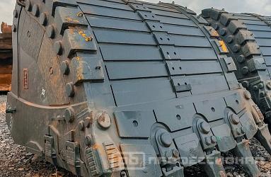 Добыча золота в Африке сверхусиленными ковшами от «Профессионала»!